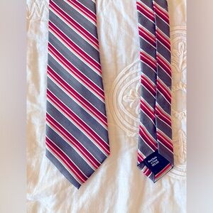 Stafford 100% silk tie